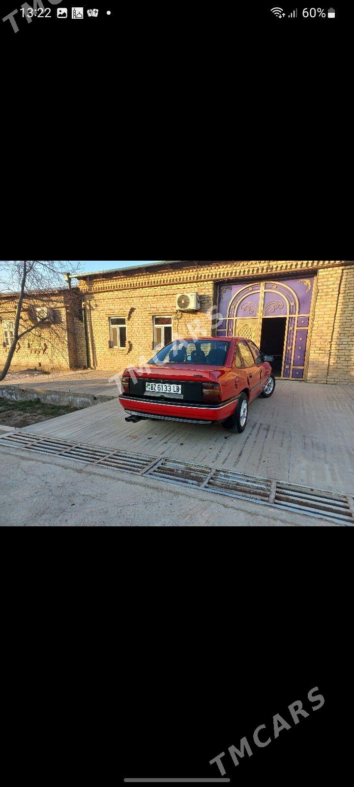 Opel Vectra 1990 - 26 000 TMT - Чарджоу - img 3