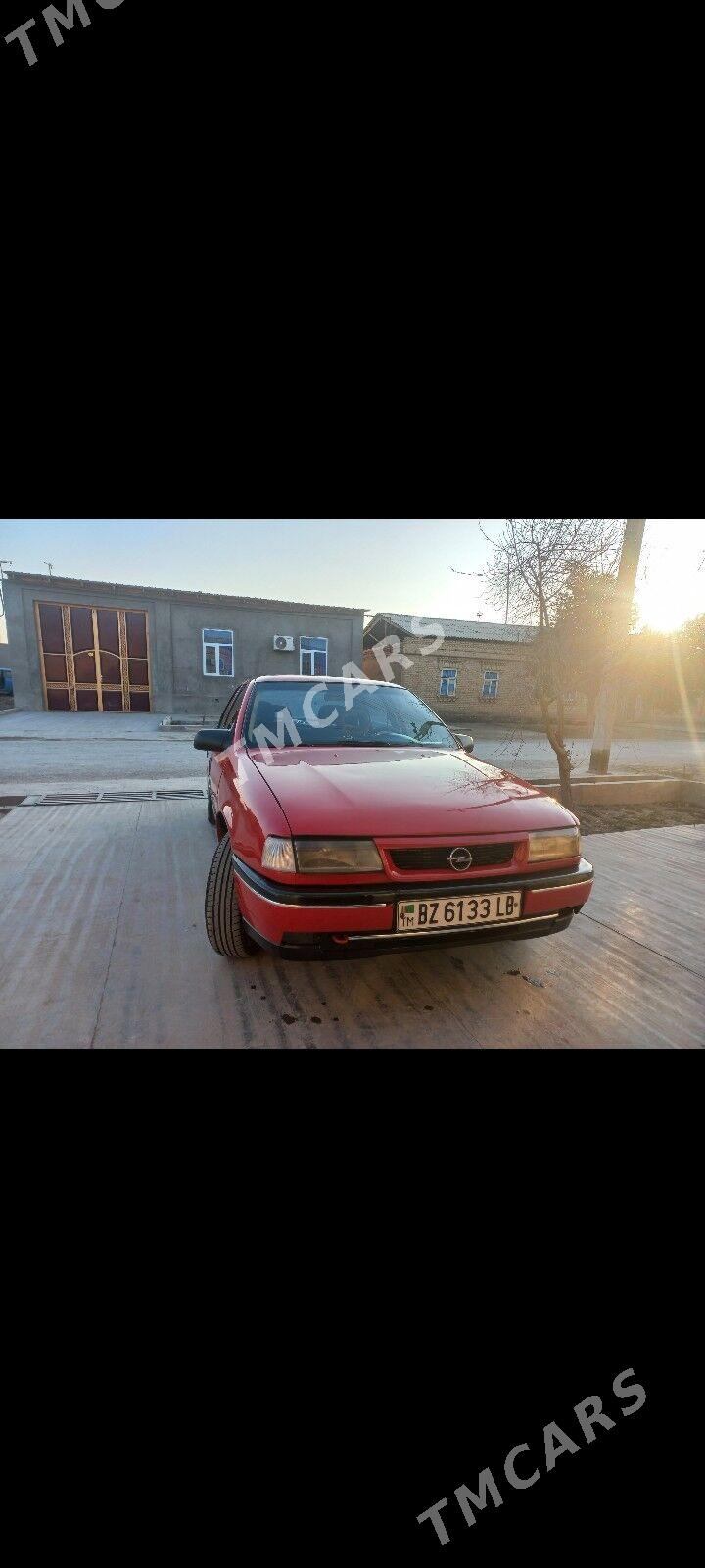 Opel Vectra 1990 - 26 000 TMT - Чарджоу - img 5