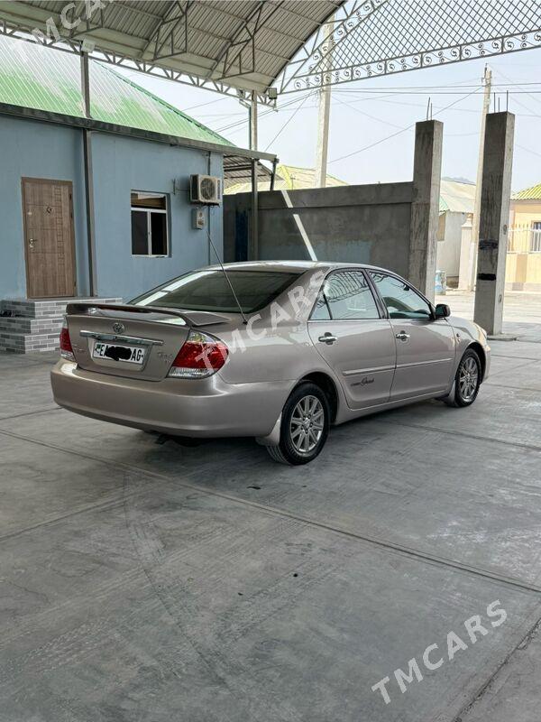 Toyota Camry 2005 - 260 000 TMT - Ашхабад - img 2