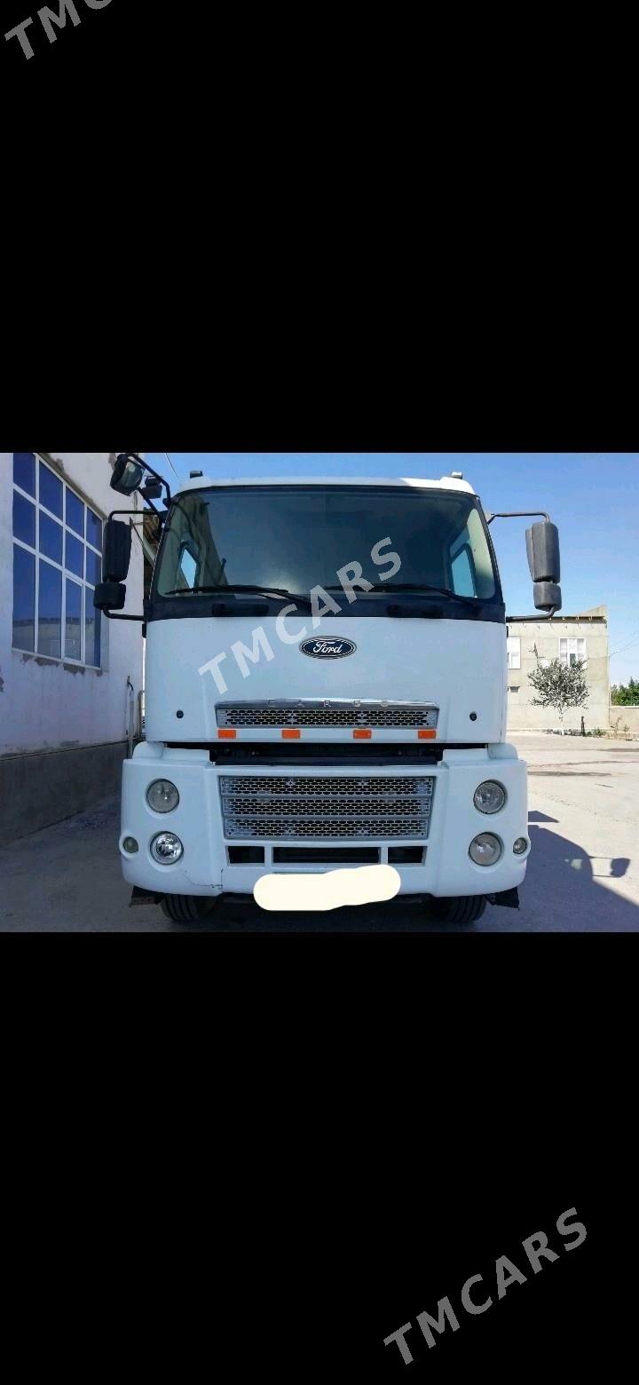 Ford Cargo 3535D 2012 - 625 000 TMT - Дашогуз - img 3