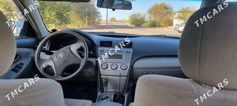 Toyota Camry 2011 - 220 000 TMT - Шабатский этрап - img 3