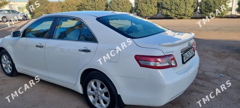 Toyota Camry 2011 - 220 000 TMT - Шабатский этрап - img 2