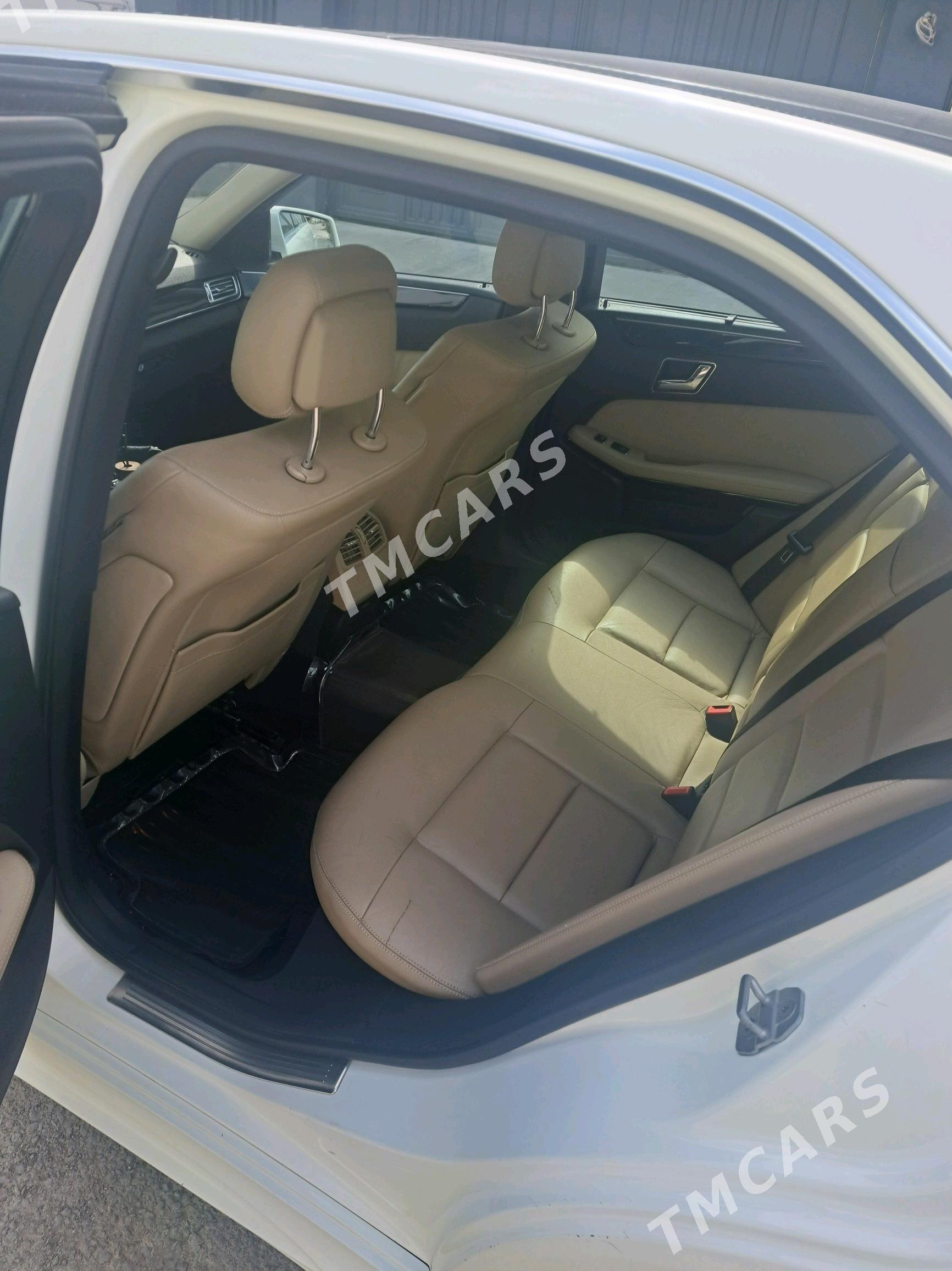 Mercedes-Benz E350 2009 - 320 000 TMT - Арзув - img 3