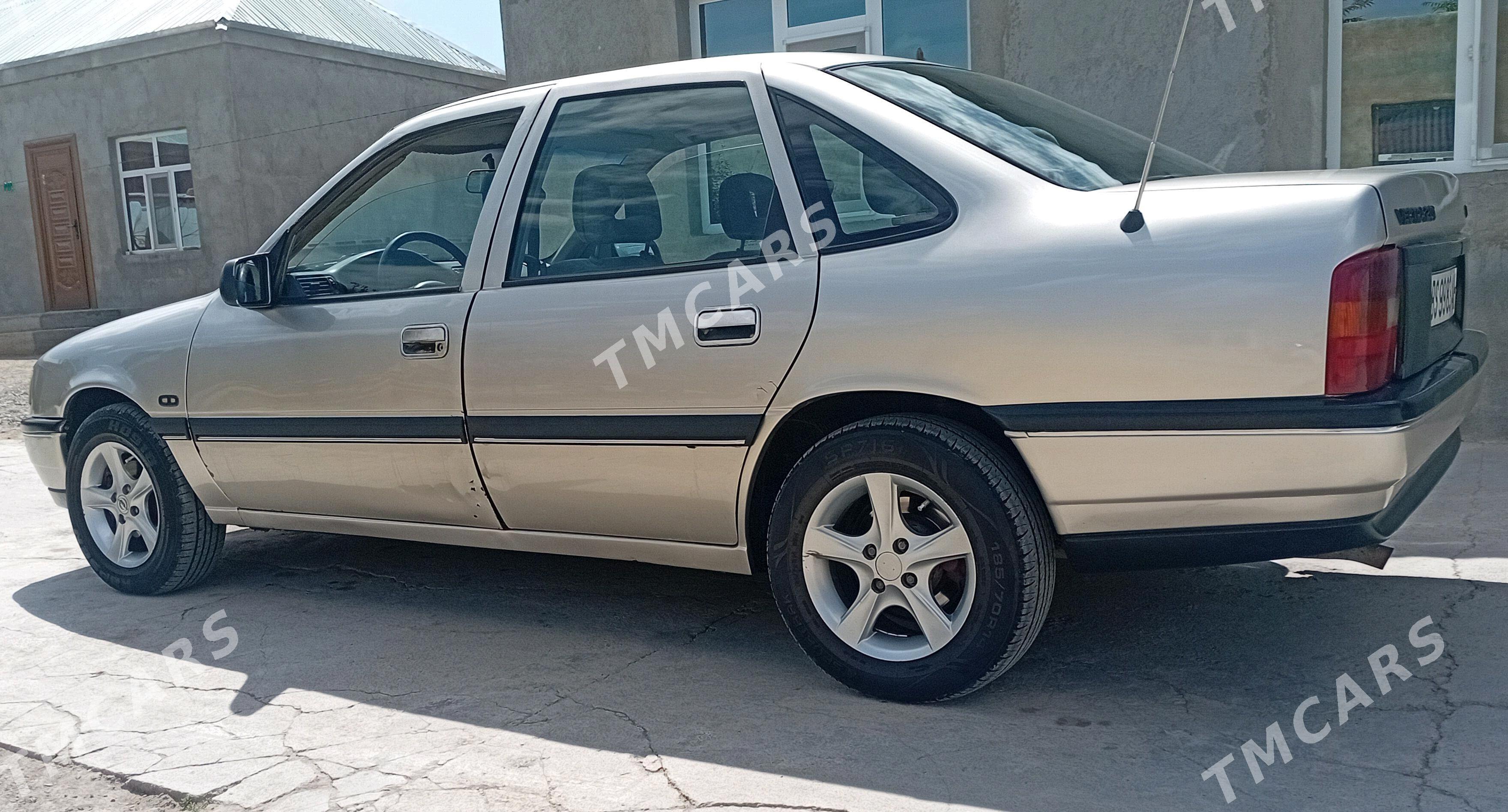 Opel Vectra 1990 - 37 000 TMT - Bäherden - img 3