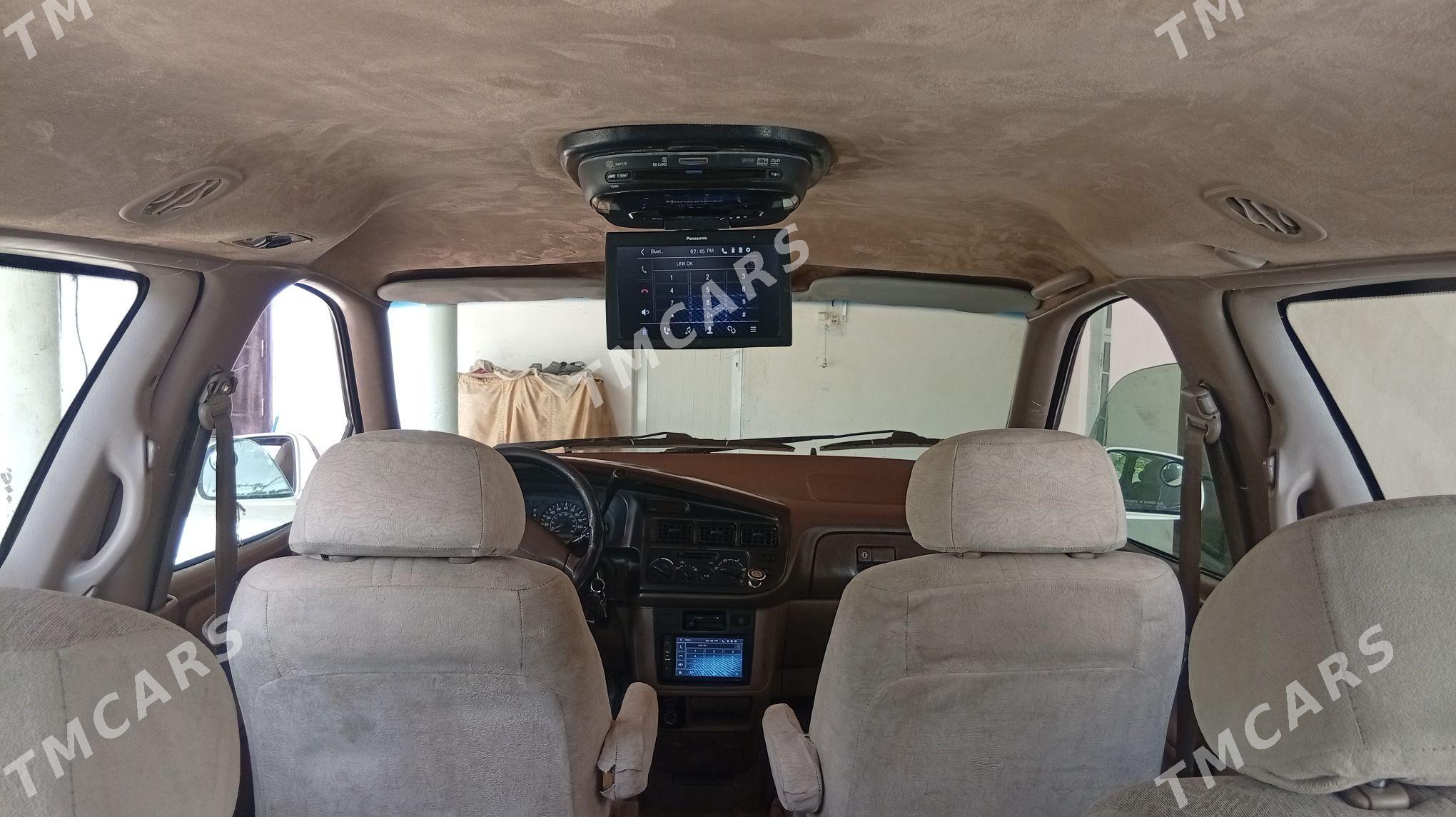 Toyota Sienna 2000 - 140 000 TMT - Magtymguly - img 3