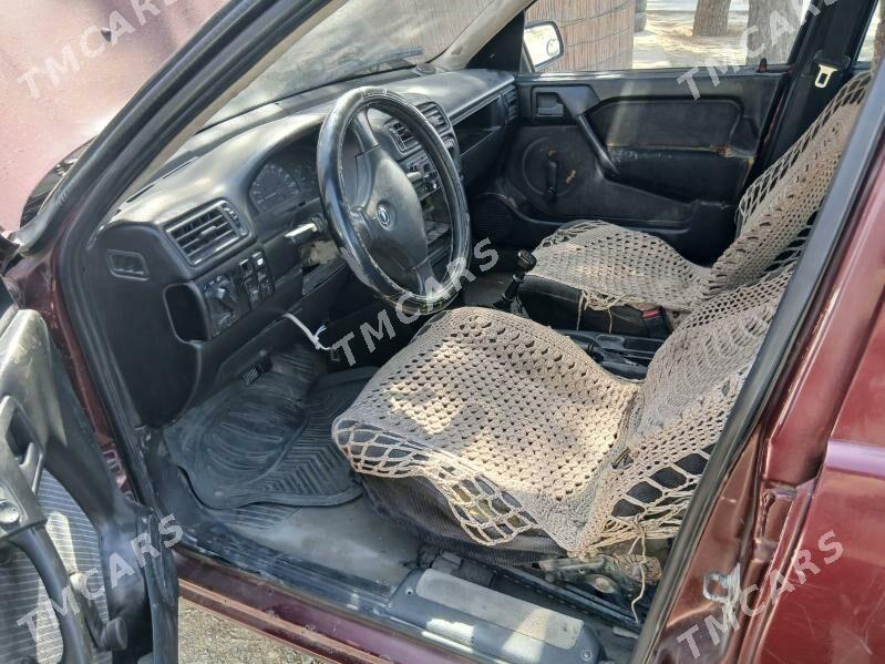 Opel Vectra 1990 - 15 000 TMT - Bäherden - img 4
