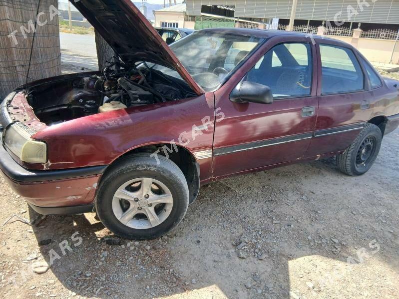 Opel Vectra 1990 - 15 000 TMT - Bäherden - img 6