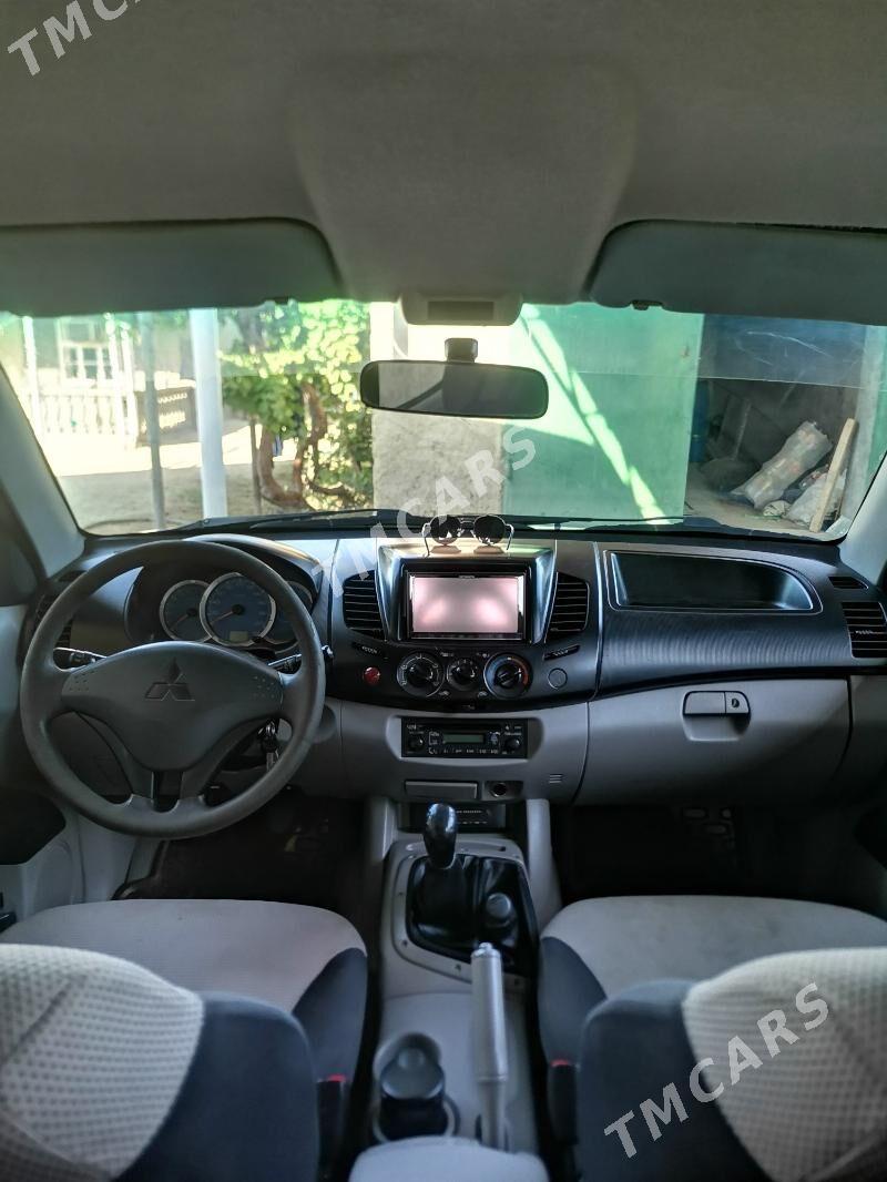 Mitsubishi L200 2008 - 190 000 TMT - Jebel - img 2