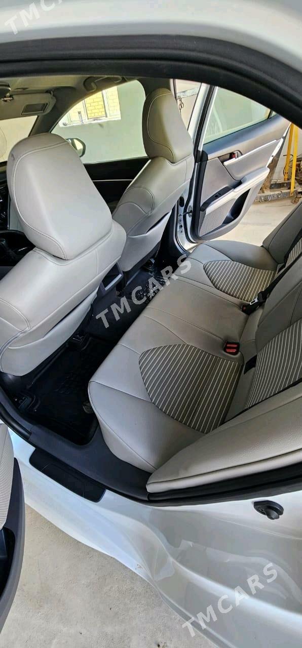 Toyota Camry 2022 - 305 000 TMT - Ашхабад - img 7
