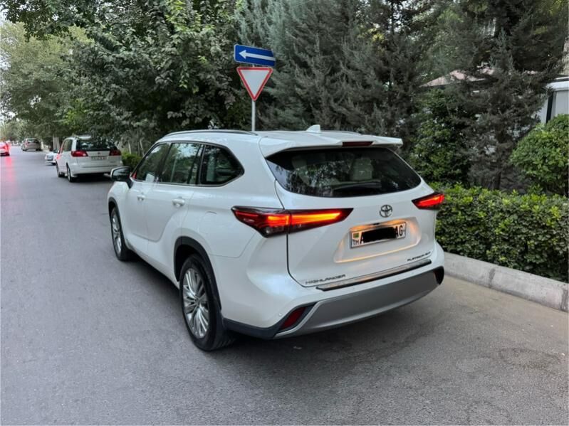 Toyota Highlander 2021 - 793 000 TMT - Aşgabat - img 2