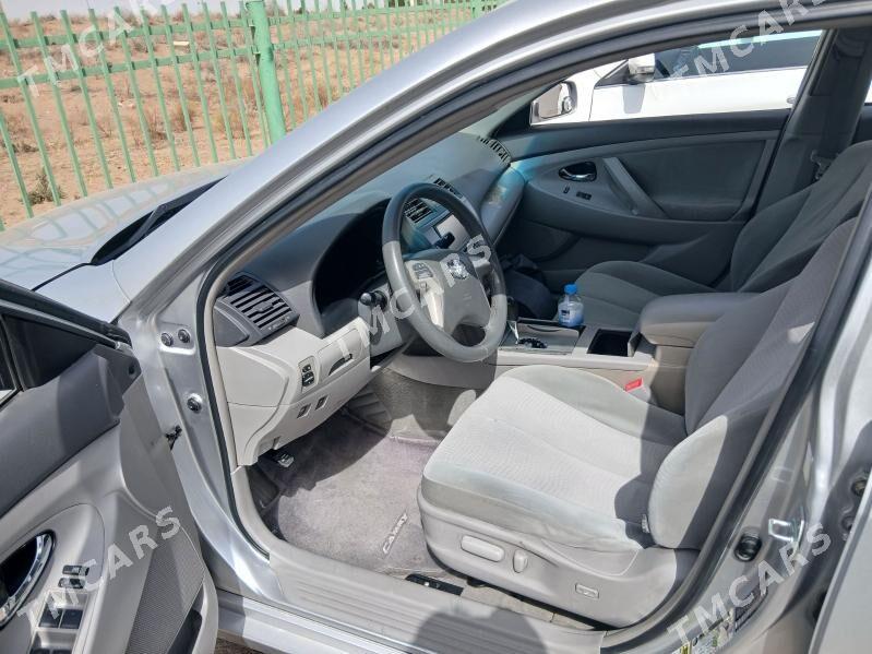 Toyota Camry 2010 - 185 000 TMT - Дашогуз - img 6