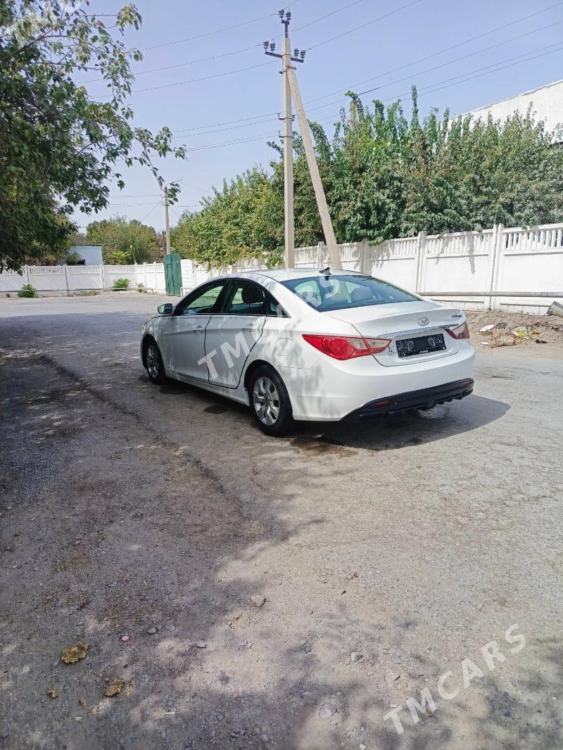 Hyundai Sonata 2010 - 142 000 TMT - Бедев - img 7