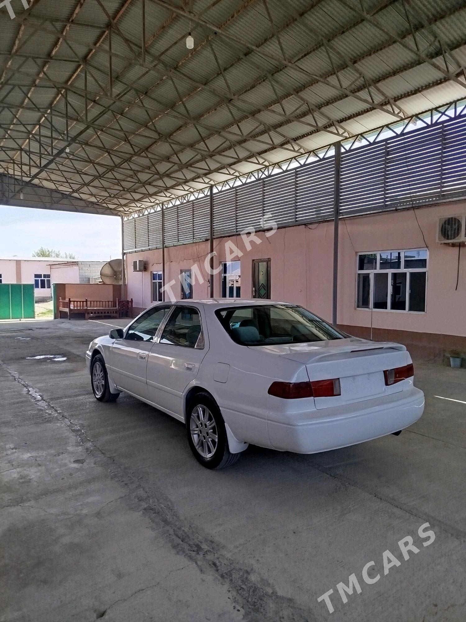 Toyota Camry 2000 - 135 000 TMT - Бахарден - img 4