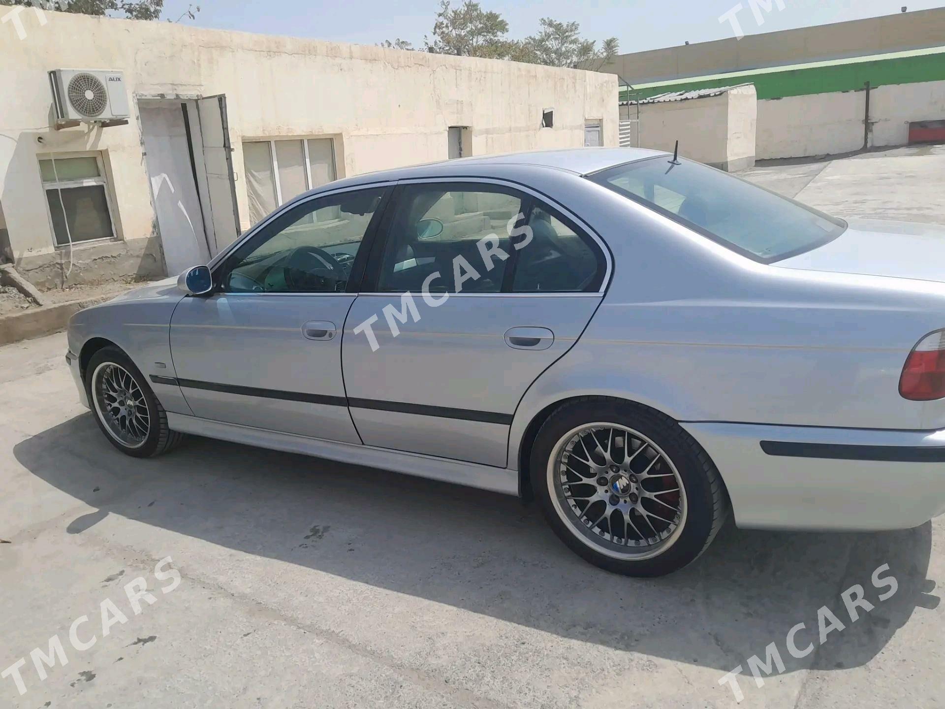 BMW E39 2003 - 130 000 TMT - Туркменгала - img 4