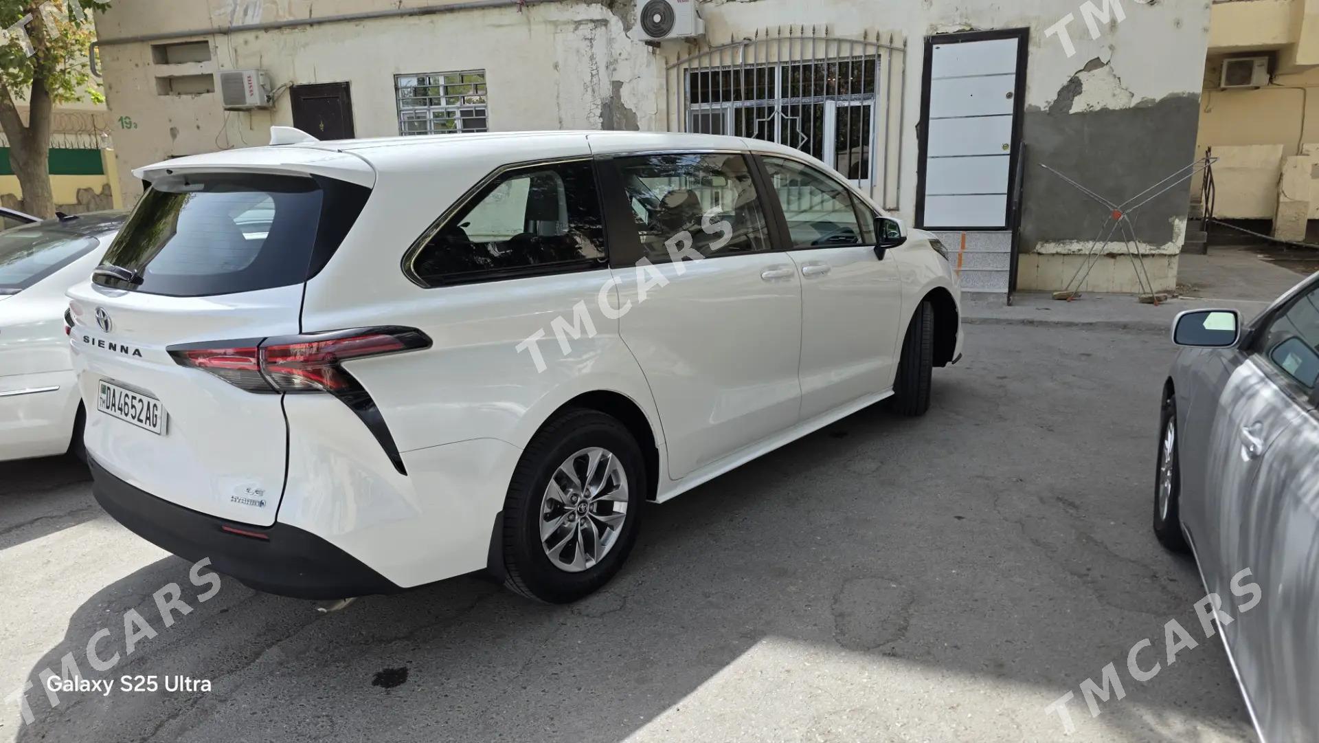 Toyota Sienna 2022 - 460 000 TMT - Ашхабад - img 6