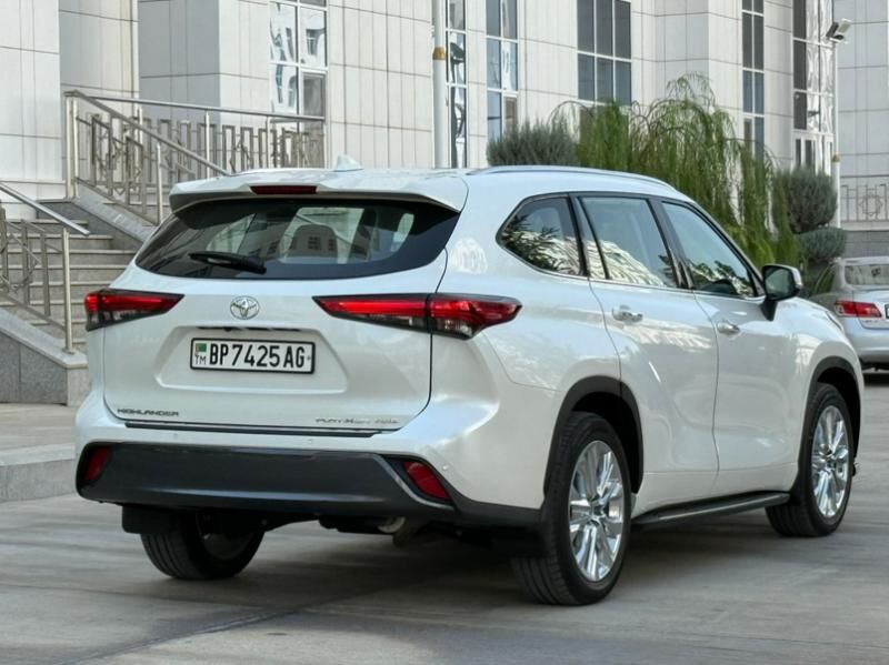 Toyota Highlander 2021 - 668 000 TMT - Ашхабад - img 4