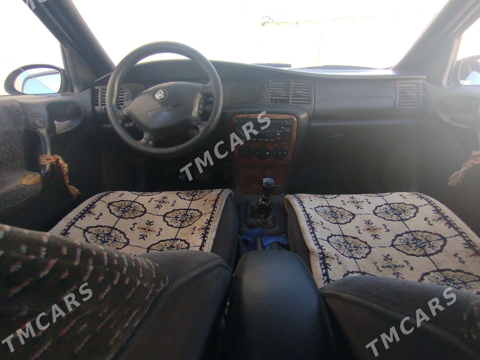 Opel Vectra 1997 - 45 000 TMT - Кёнеургенч - img 3