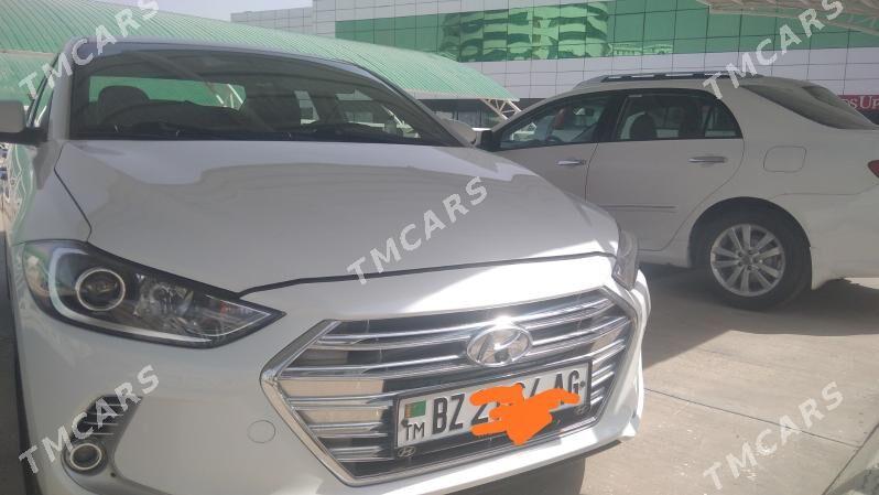 Hyundai Elantra 2017 - 200 000 TMT - 11 мкр - img 2
