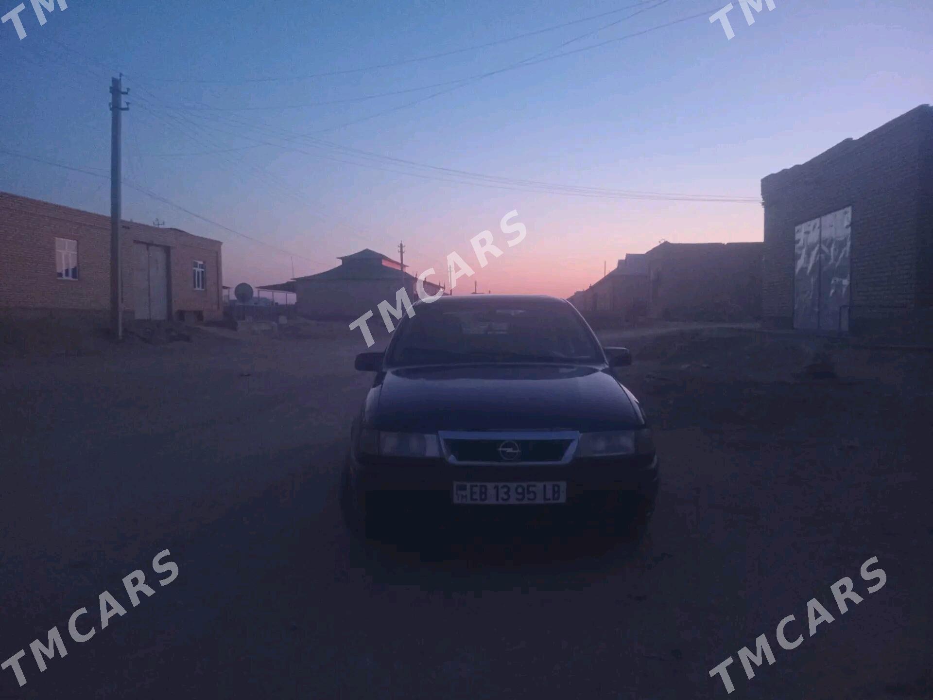 Opel Vectra 1994 - 24 000 TMT - Darganata - img 1