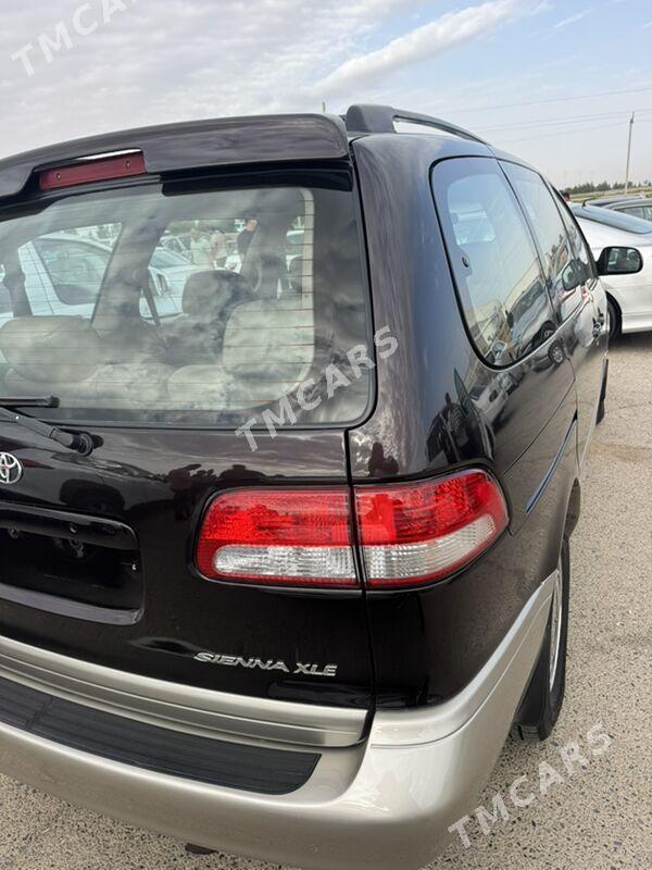 Toyota Sienna 2002 - 170 000 TMT - Мары - img 2