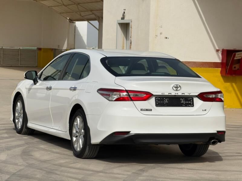 Toyota Camry 2018 - 295 000 TMT - Ашхабад - img 2