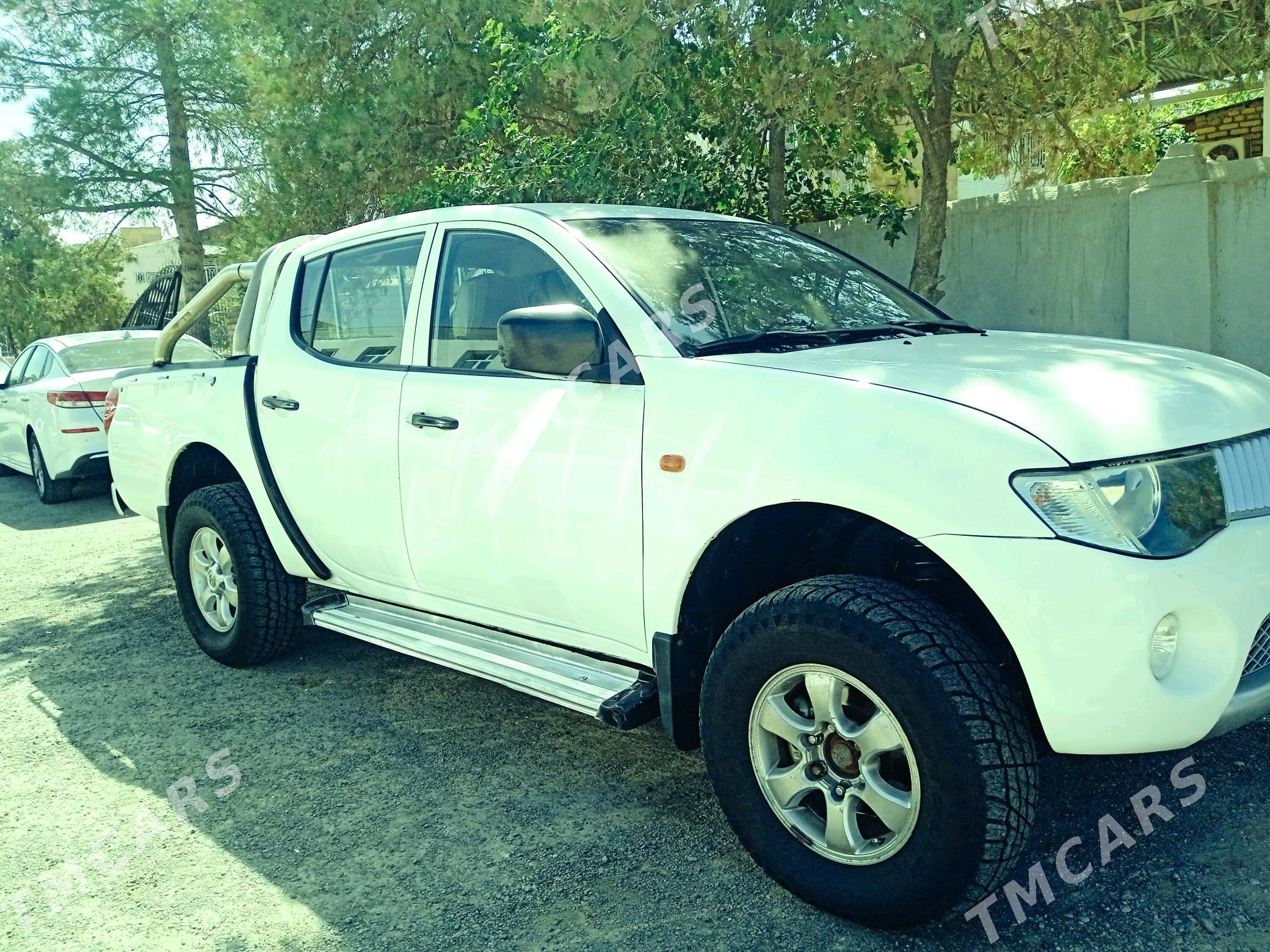 Mitsubishi L200 2009 - 160 000 TMT - Mary - img 4