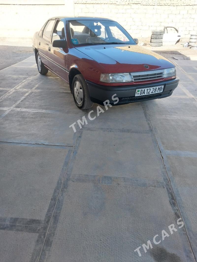 Opel Vectra 1990 - 48 000 TMT - Mary - img 5