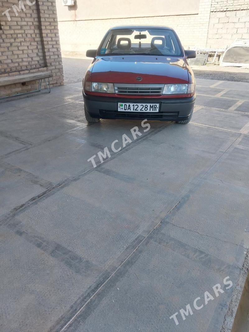 Opel Vectra 1990 - 48 000 TMT - Mary - img 7