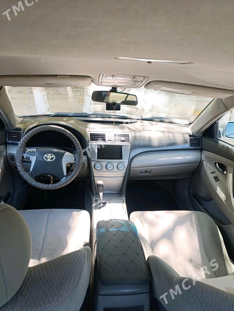 Toyota Camry 2011 - 168 000 TMT - Мары - img 8