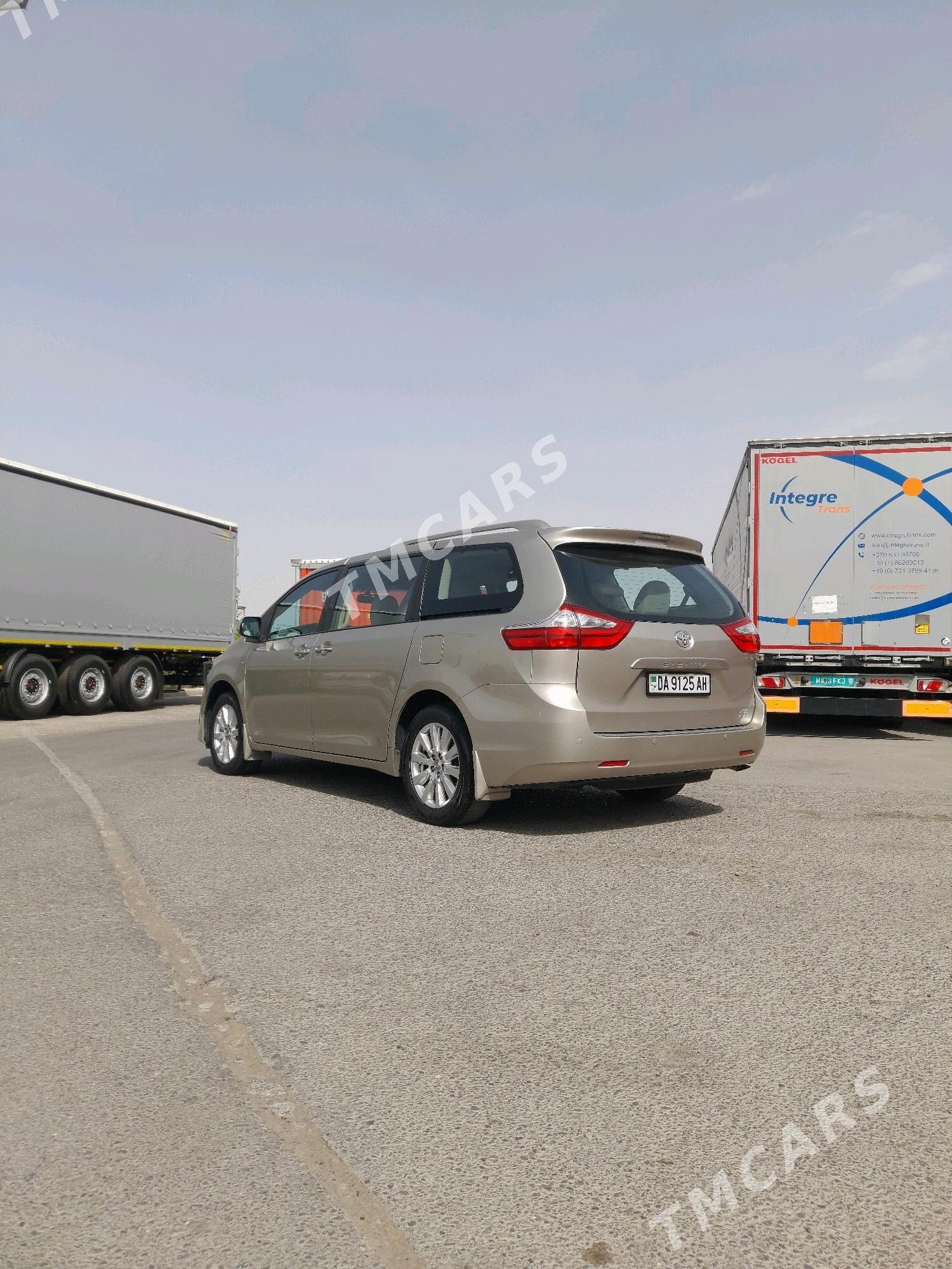 Toyota Sienna 2017 - 365 000 TMT - Gökdepe - img 2