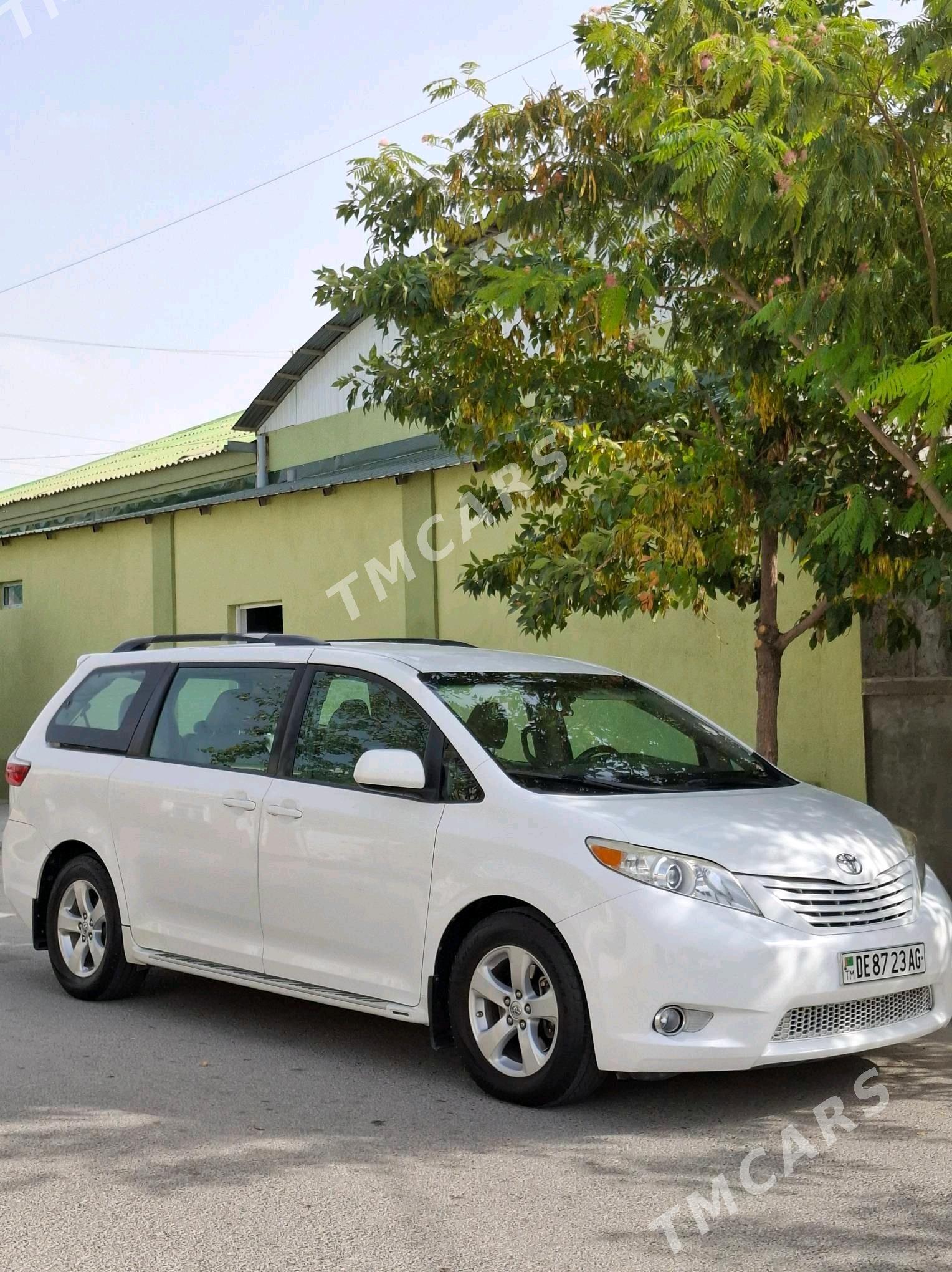 Toyota Sienna 2017 - 370 000 TMT - Ашхабад - img 5