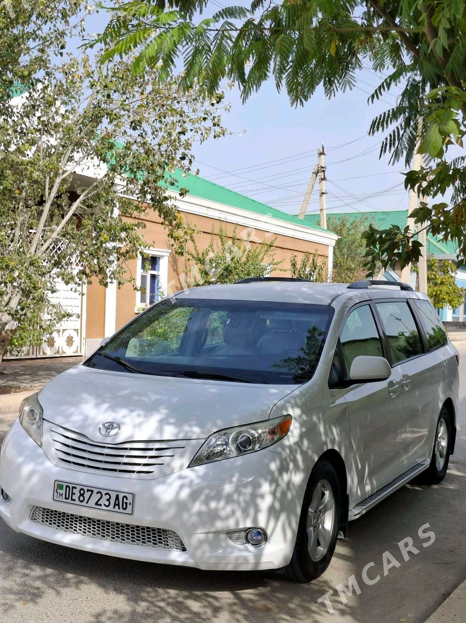 Toyota Sienna 2017 - 370 000 TMT - Ашхабад - img 6