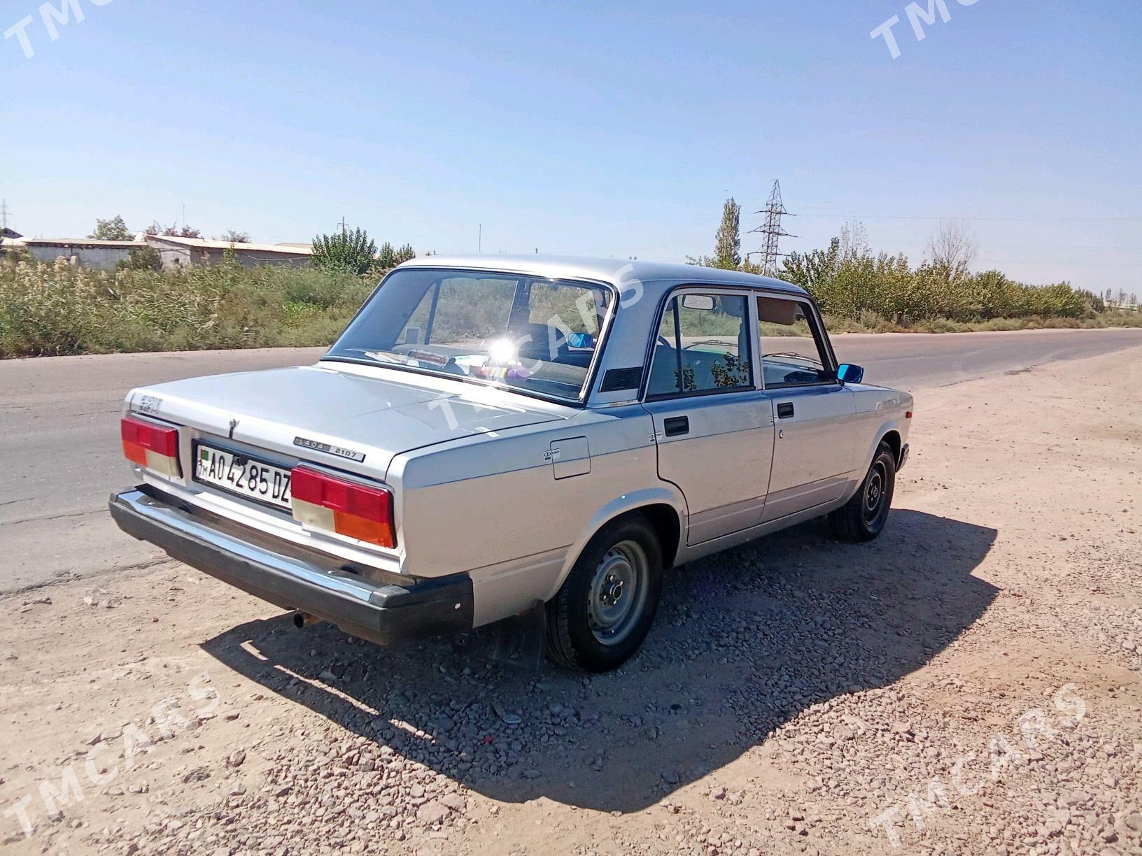 Lada 2107 2011 - 68 000 TMT - Гурбансолтан Едже - img 8