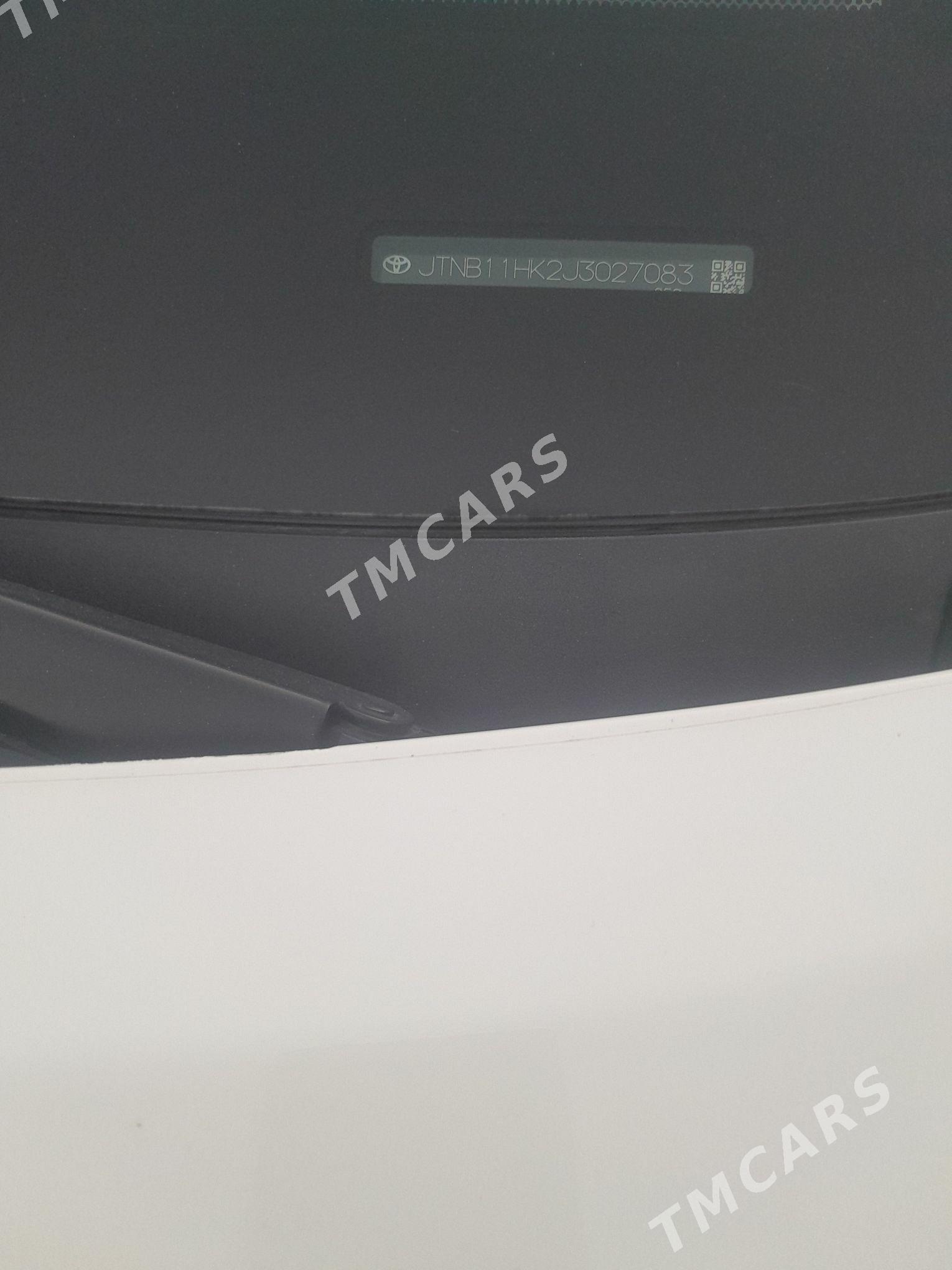 Toyota Camry 2017 - 320 000 TMT - Фарап - img 3