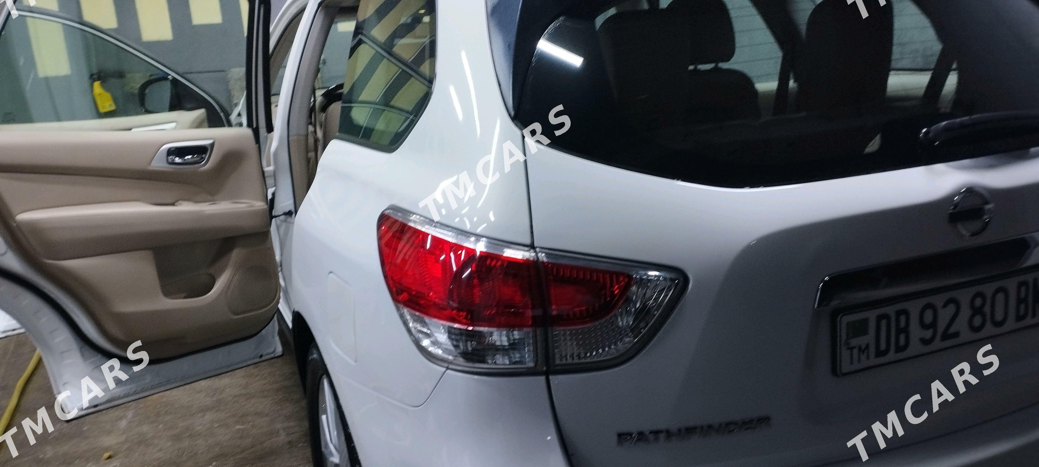 Nissan Pathfinder 2014 - 240 000 TMT - Balkanabat - img 4