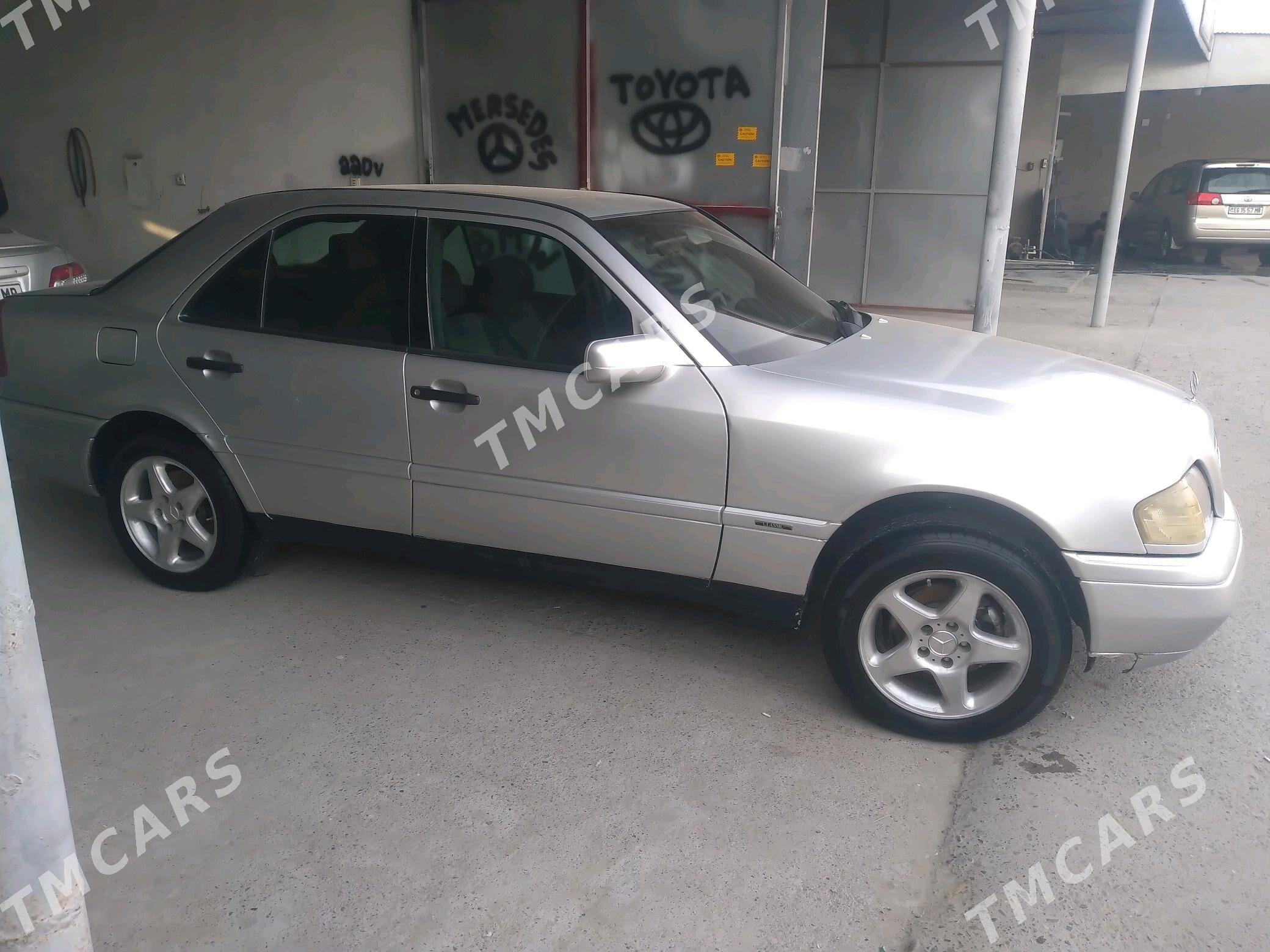 Mercedes-Benz 230E 1995 - 70 000 TMT - Мары - img 3