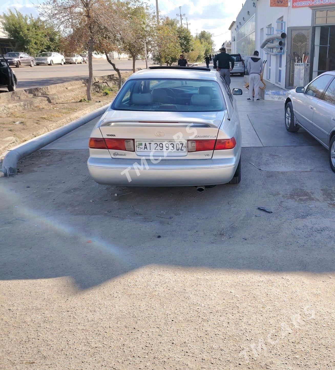 Toyota Camry 2001 - 135 000 TMT - Gubadag - img 3