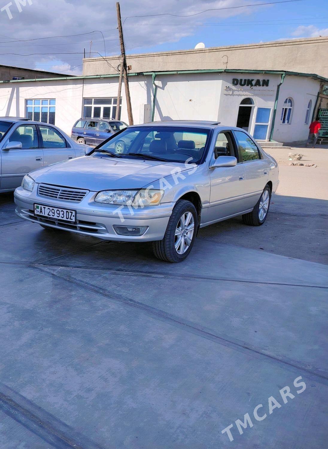 Toyota Camry 2001 - 135 000 TMT - Gubadag - img 4