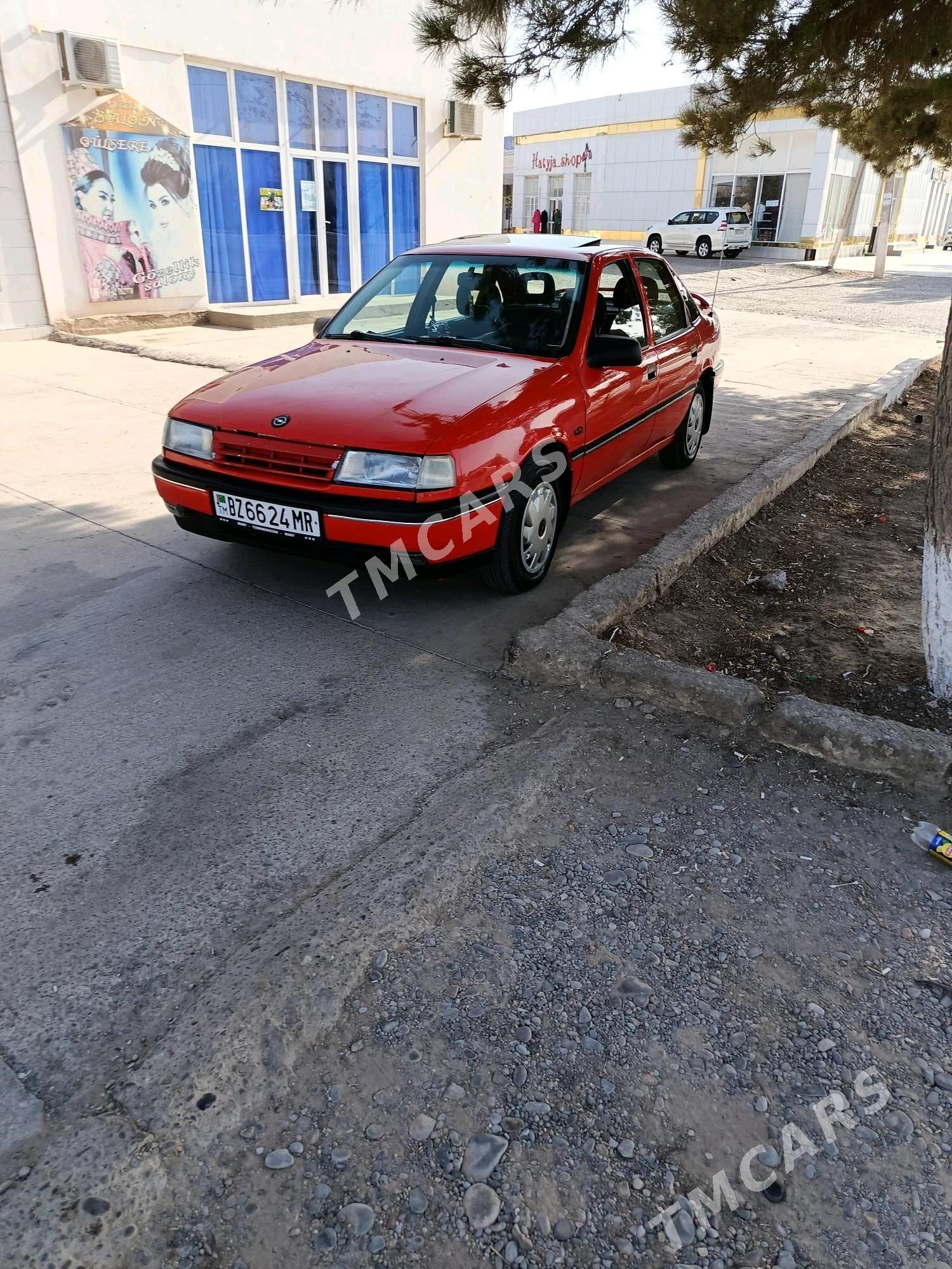Opel Vectra 1991 - 40 000 TMT - Sarahs - img 3