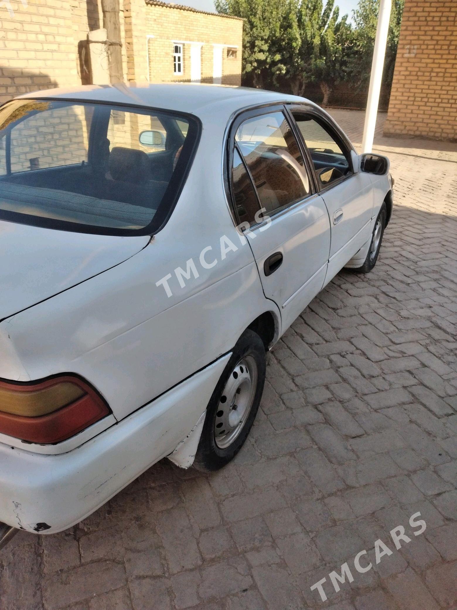 Toyota Corolla 1995 - 34 000 TMT - Türkmengala - img 2