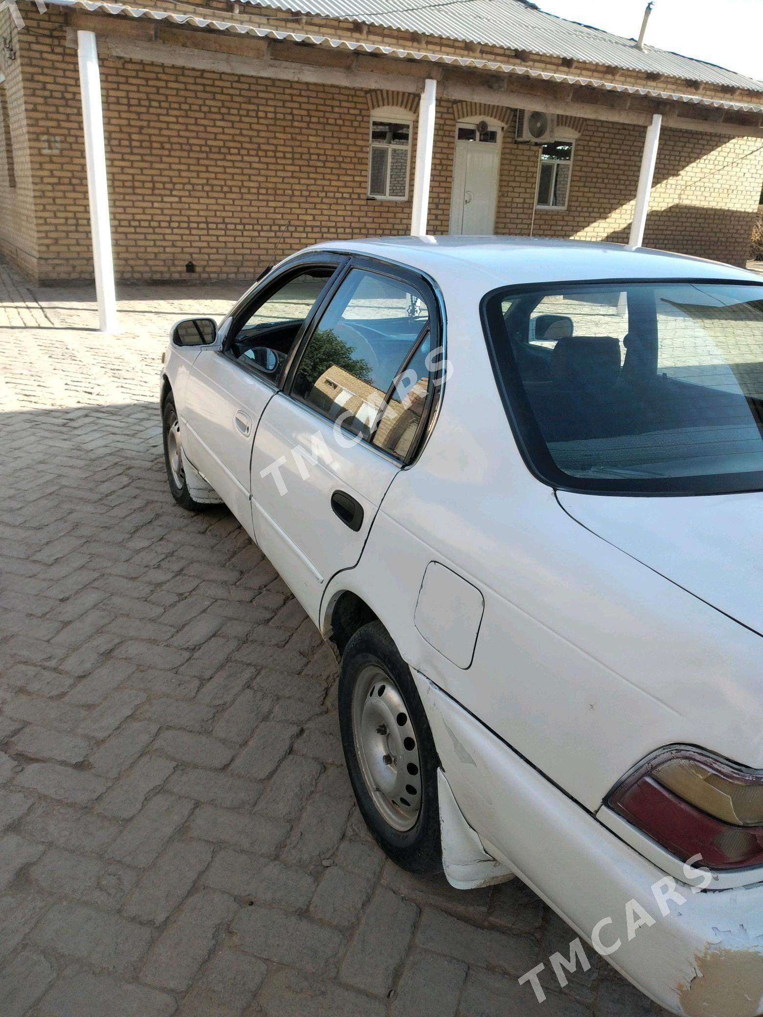 Toyota Corolla 1995 - 34 000 TMT - Türkmengala - img 4