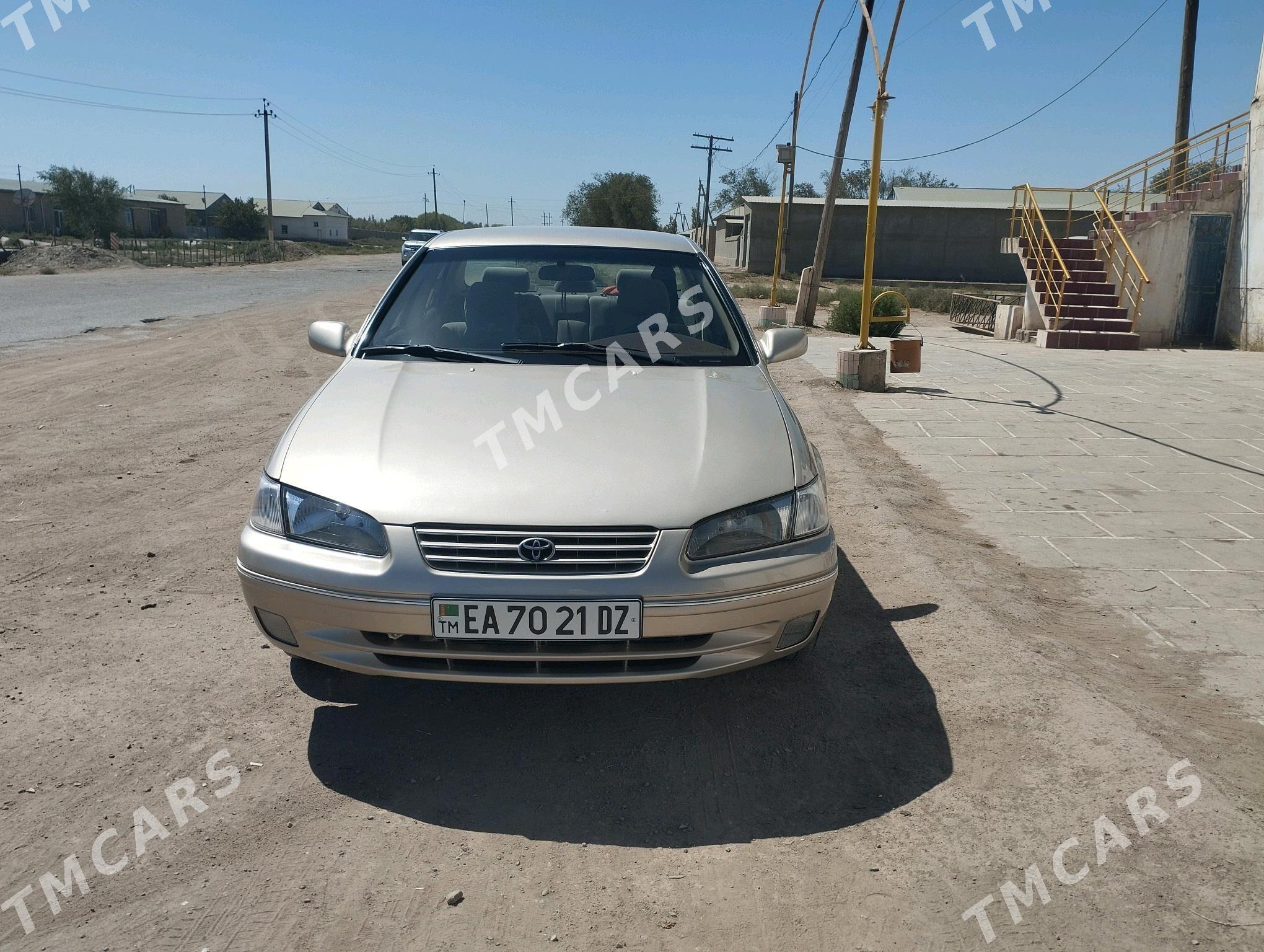 Toyota Camry 1998 - 135 000 TMT - Кёнеургенч - img 2