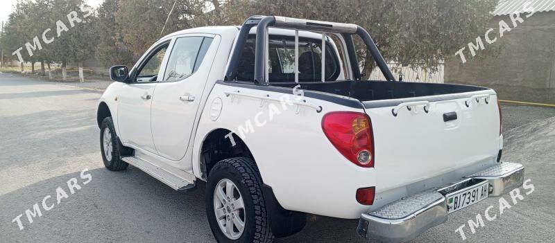 Mitsubishi L200 2009 - 100 000 TMT - Kaka - img 2