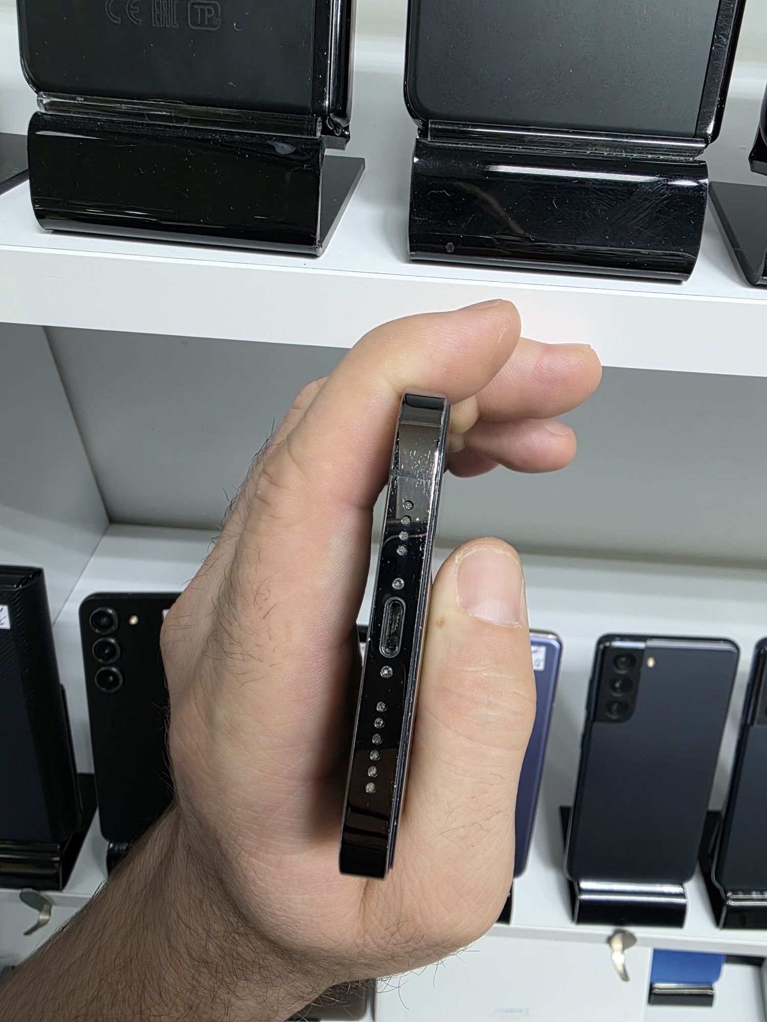 12 PRO MAX 128 GB 78 BATAREY - Garaşsyzlygyň 15 ýyllygy Söwda Merkezi - img 4