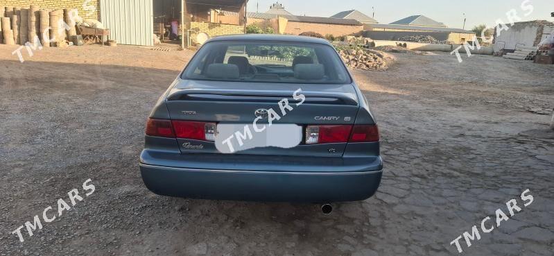 Toyota Camry 2000 - 130 000 TMT - Мары - img 4