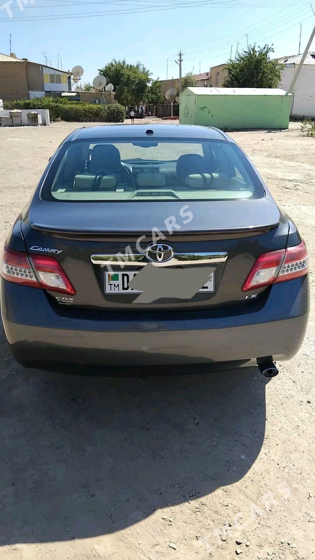 Toyota Camry 2010 - 185 000 TMT - Дашогуз - img 2