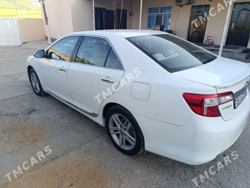 Toyota Camry 2013 - 250 000 TMT - Гарадамак Шор - img 4