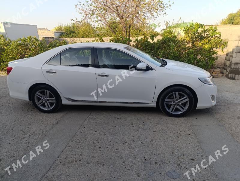 Toyota Camry 2013 - 250 000 TMT - Гарадамак Шор - img 7