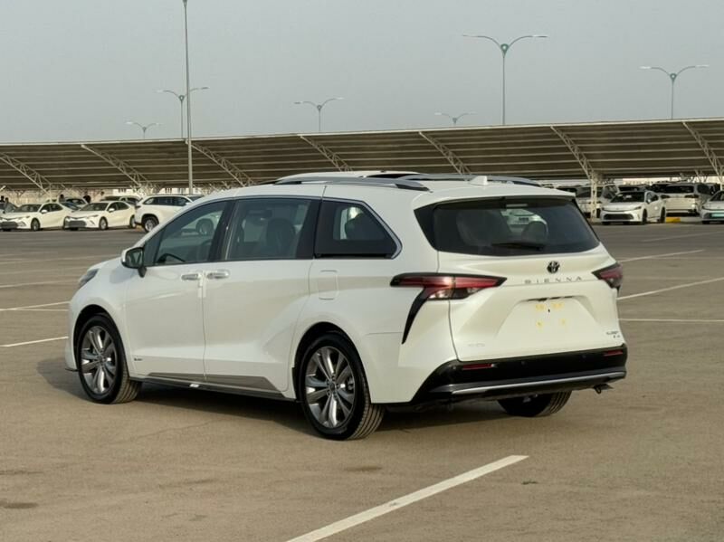 Toyota Sienna 2025 - 1 472 000 TMT - Aşgabat - img 10