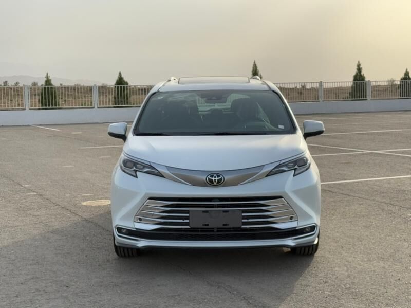 Toyota Sienna 2025 - 1 472 000 TMT - Aşgabat - img 4